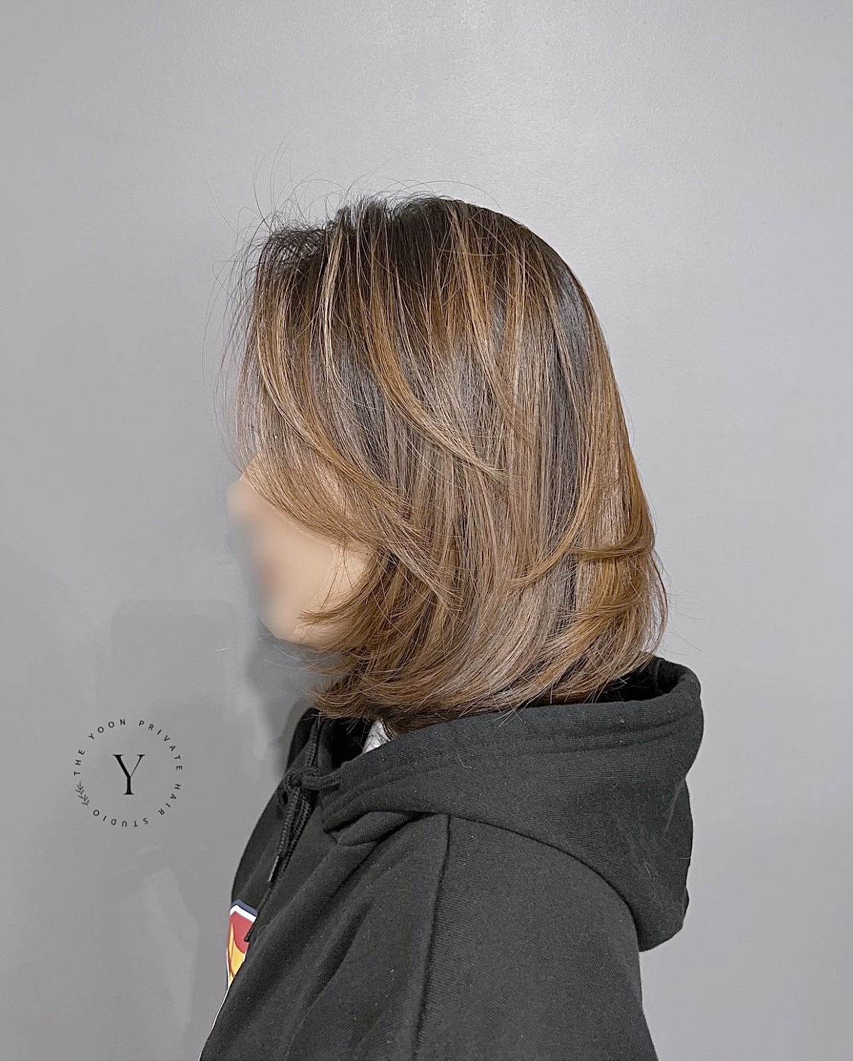 Blonde balayage bob, side profile